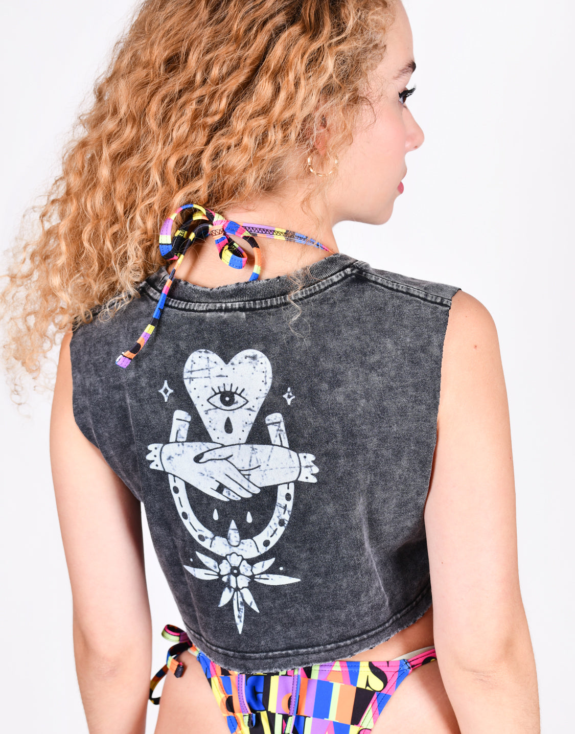 Tienda online mujer y unisex | Marca de moda Canaria | Viperinas Original Brand | Compra camisetas, tops, jeans, vestidos, totebags y próximamente moda de baño. Enviamos a Canarias y a todo el mundo