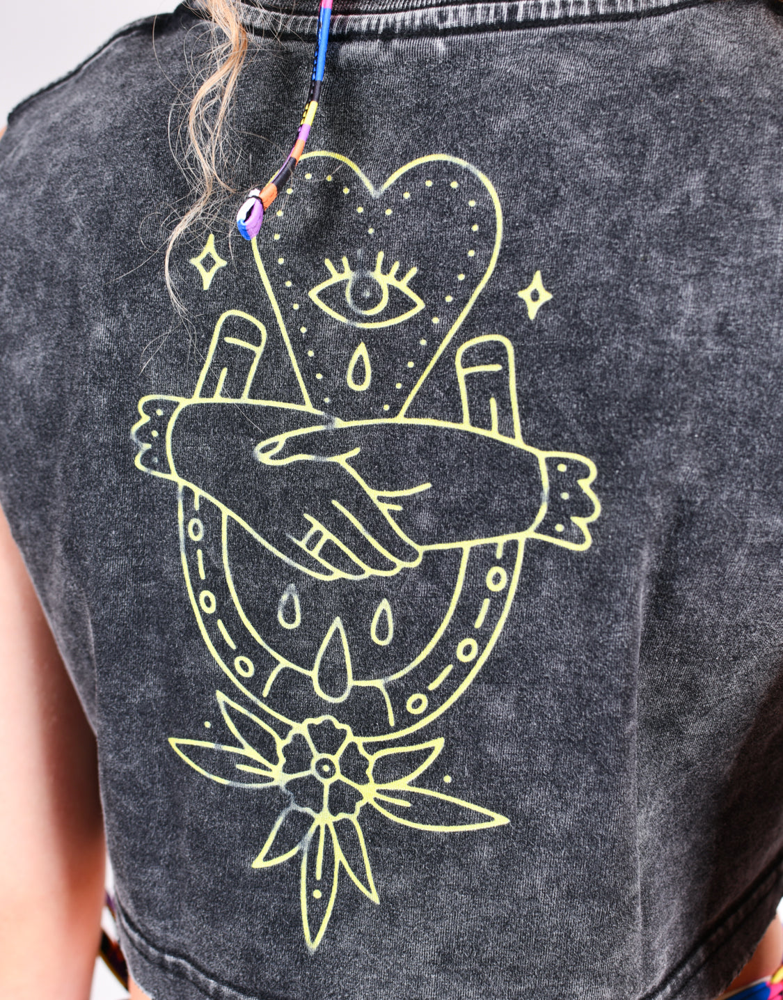 Tienda online mujer y unisex | Marca de moda Canaria | Viperinas Original Brand | Compra camisetas, tops, jeans, vestidos, totebags y próximamente moda de baño. Enviamos a Canarias y a todo el mundo