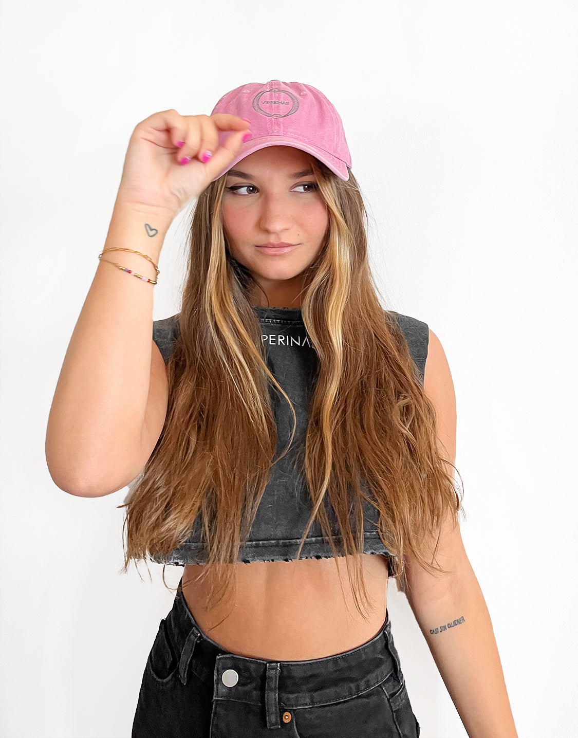 Gorra Embroidery Logo Pink