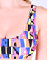 Viperinas Online Store | Top de bikini nadadora cuadros | Hecho en Canarias | Composición: 80% Poliamida 20% Elastano | Forro: 75% Poliamida 25% Elastano | Envíos a todo el mundo | Swimwear